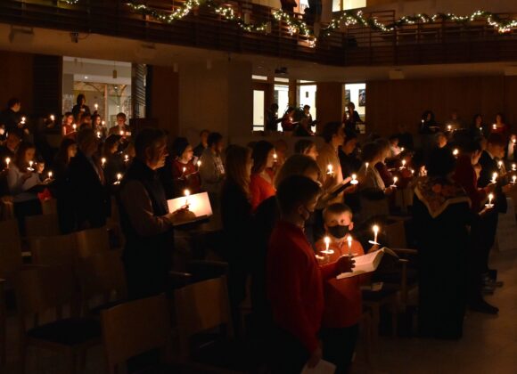 Christmas Eve Service: December 24 at 5:30pm