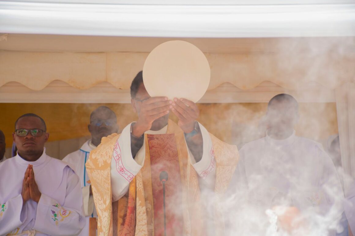 Worship with us this World Communion Sunday